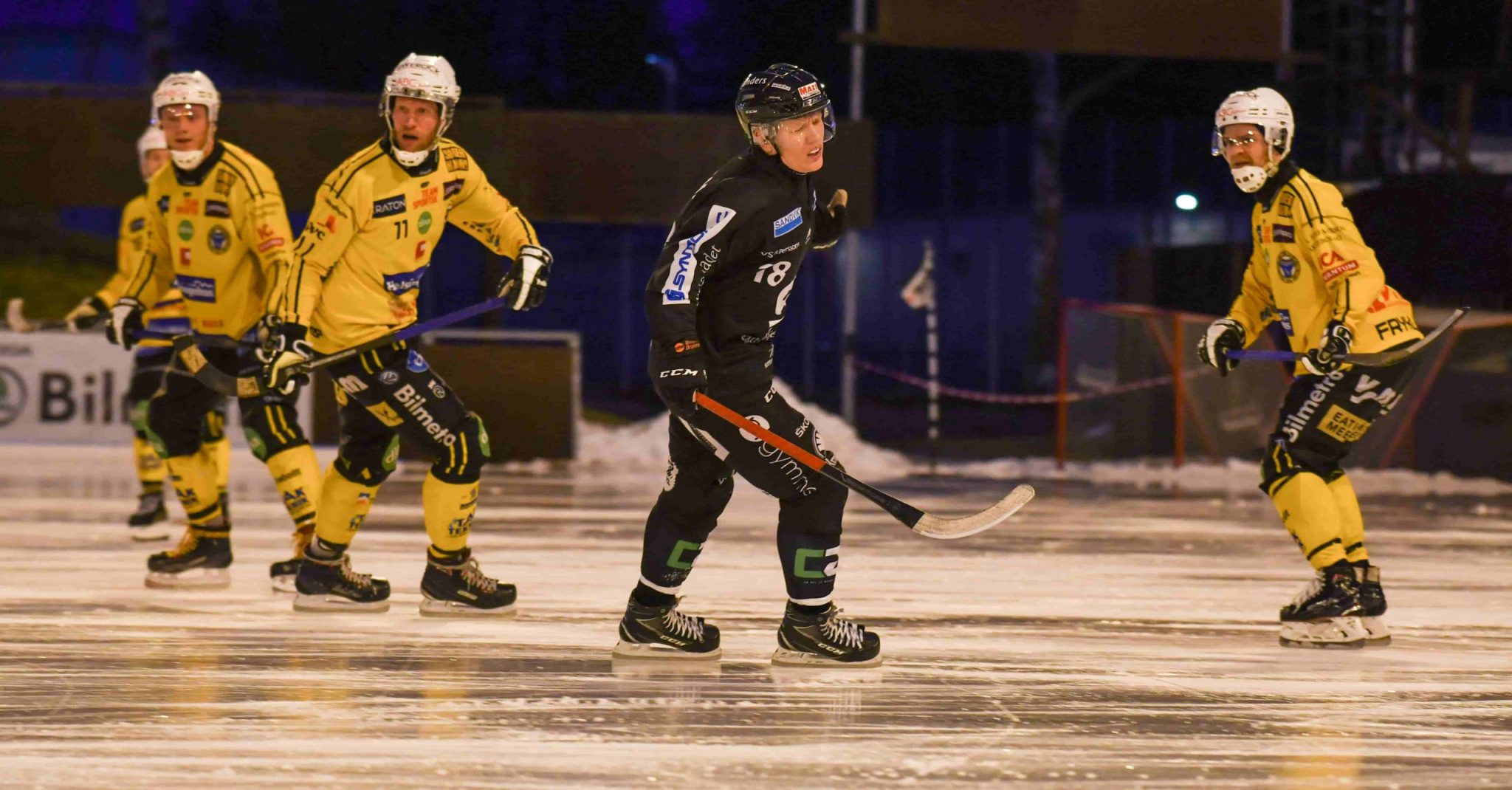 Bandy, kvartsfinaler, lördagens första kvartsfinalmöte, kvartsfinalmötet, elitserien
